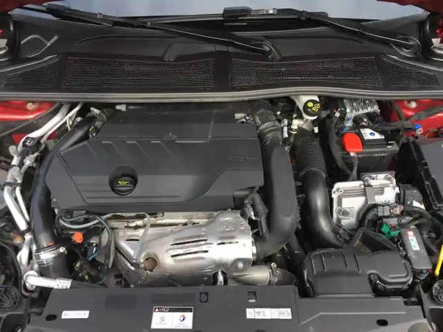 Peugeot 308 phev 225 e-eat8 — photo 50