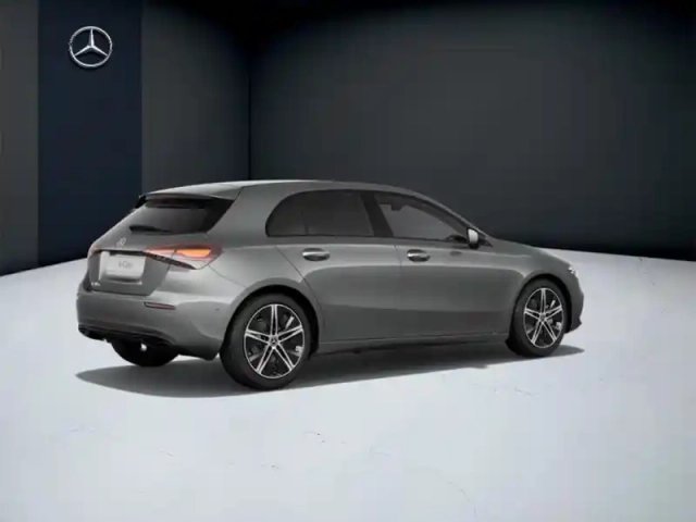 Mercedes Classe A 180 d progressive line — photo 13