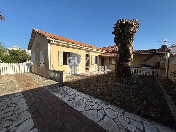 Maison à vendre à Vaux sur Mer - 2 chambres, proche de la mer