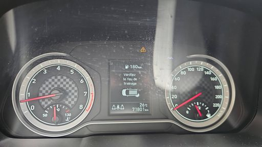 Hyundai i20 1.2 i 84 - Initia – 2023 – 71801 km – Essence – Boîte Manuelle — photo 25