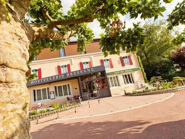 A 7 kms de l'accès autoroute - HÔTEL-RESTAURANT EMBLÉMATIQUE À LOUER - EMPLACEMENT N°1 À CUISERY (71