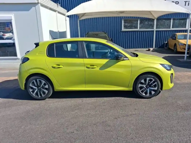 Peugeot 208 puretech 75 s&amp;s bvm5 — photo 4