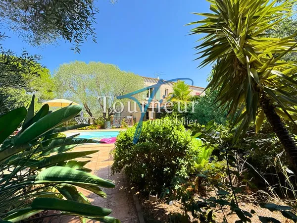 SANARY LES PICOTIERES VILLA VUE DEGAGEE DE 90M2 SUR 570m2 TE