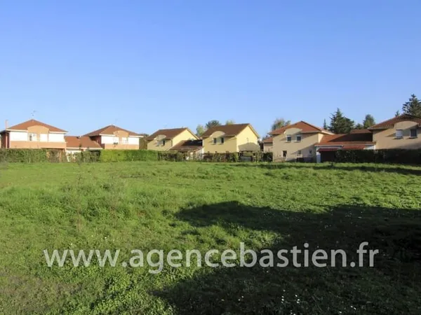 Terrain 754 m²