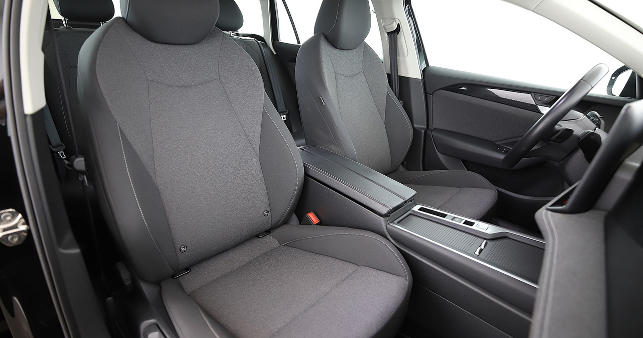 Volkswagen Passat — photo 19