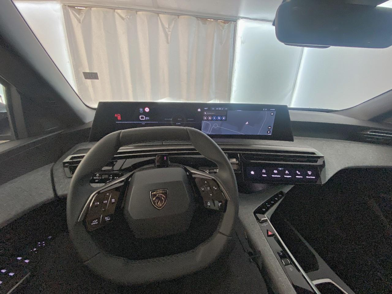 Peugeot 5008 hybrid 145 ch e-dcs6 allure — photo 12