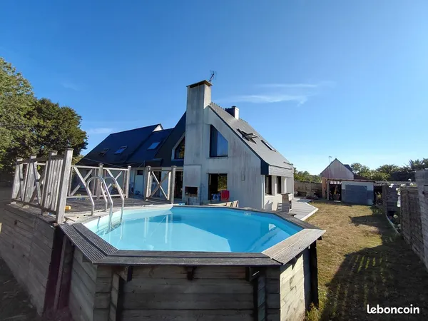 Combrit - Maison familiale de charme avec piscine et grands volumes
