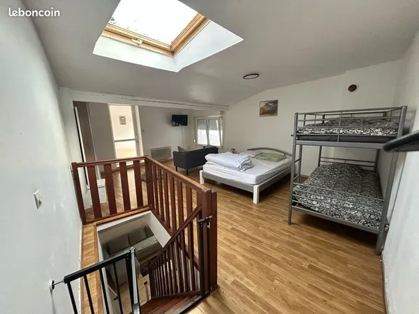 Studio meublé en duplex avec terrasse 15 m² — Sélestat centre-ville