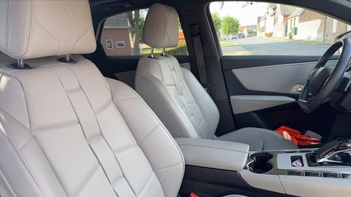 DS DS7 Crossback E-tense 1.6 THP 300 Plug in Hybrid 4X4 EAT8 - Opéra – 2023 – 28166 km – Hybride rechargeable – Boîte Automatique — photo 18