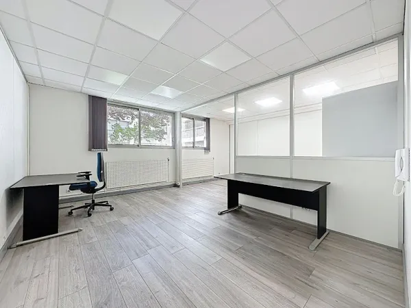 Local 158 m²