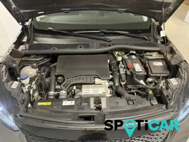 Peugeot 2008 1.2 puretech 130ch s&amp;s style eat8 — photo 11