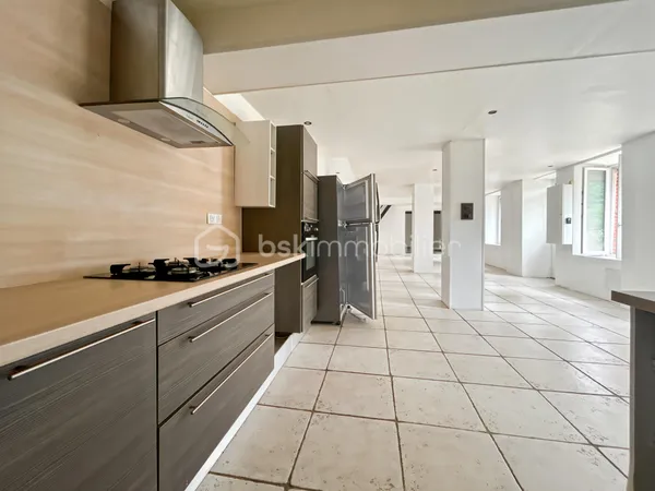 Maison 6 pièces 200 m²
