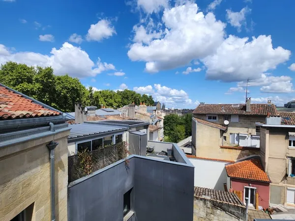 T4 - PLACE DES MARTYRS DE LA RESISTANCE