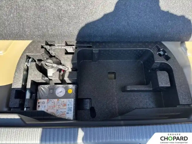 Peugeot 2008 electrique 54 kwh 156 ch — photo 28