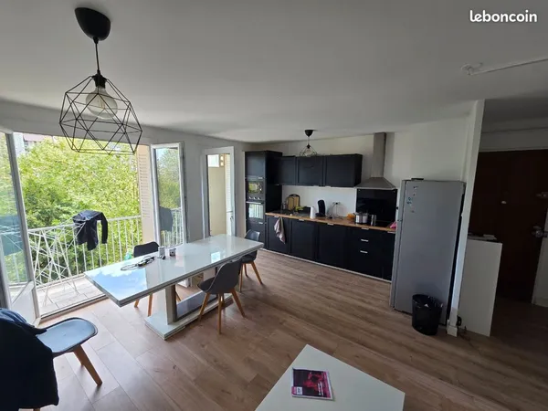 Chambre dans colocation meublée