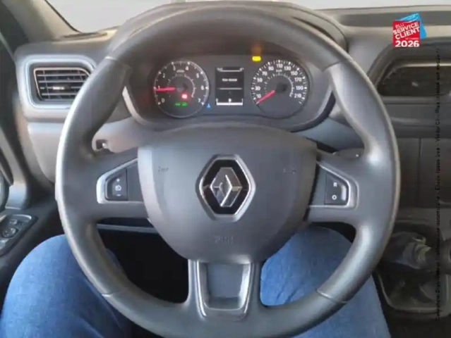 Renault Master fg f3500 l2h2 2.3 blue dci 135ch confort euro6 — photo 12