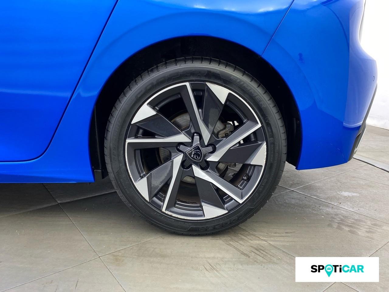 Peugeot 308 1.2 puretech 130ch s&s allure pack — photo 11