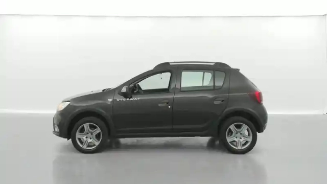 Dacia Sandero tce 90 — photo 2