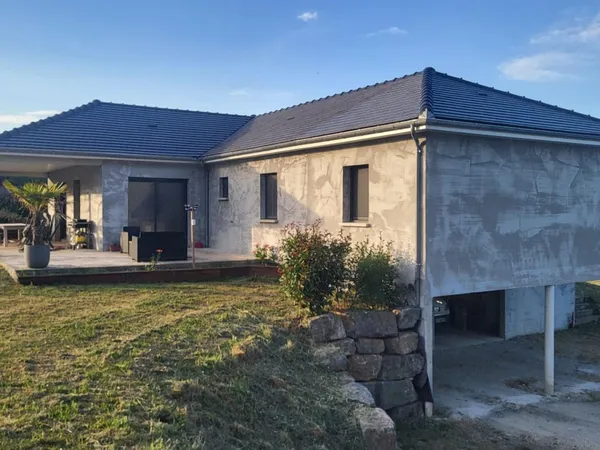 Maison Roussennac 5 pièce(s) 146 m2