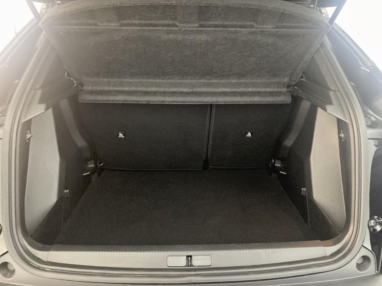 Peugeot 2008 hybrid 145 ch e-dcs6 allure — photo 6