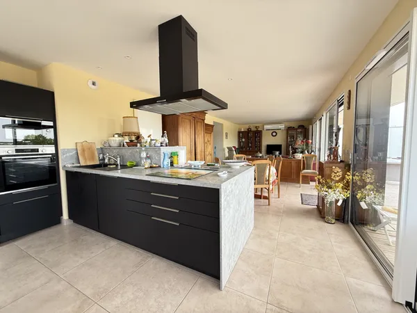 A SAUMUR appartement avec vue sur Loire