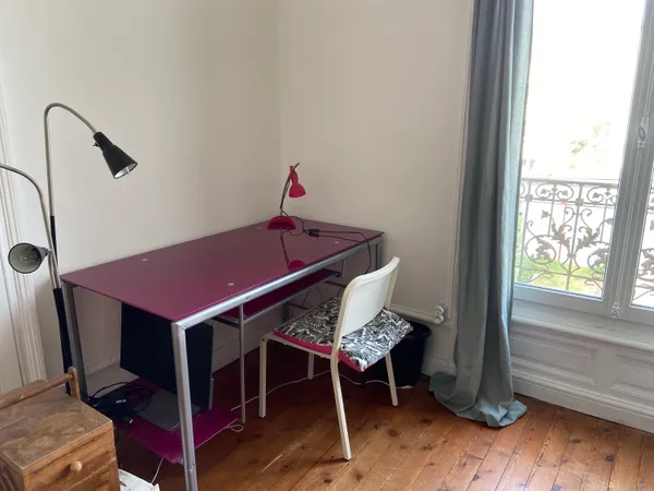 Loue chambre chez l'habitant