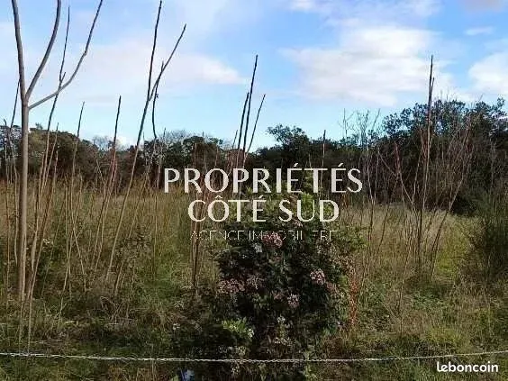 Terrain 1198 m² Tavel
