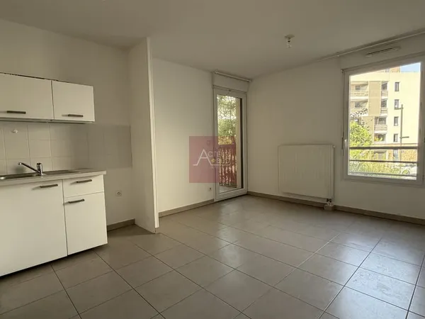 LOCATION APPARTEMENT 2 PIÈCES MONTPELLIER CENTRE LES GRISETT