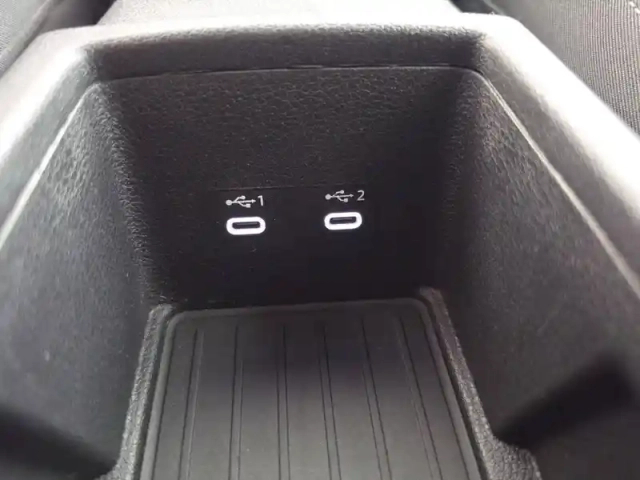 Audi Q2 35 tdi 150 s tronic 7 — photo 41