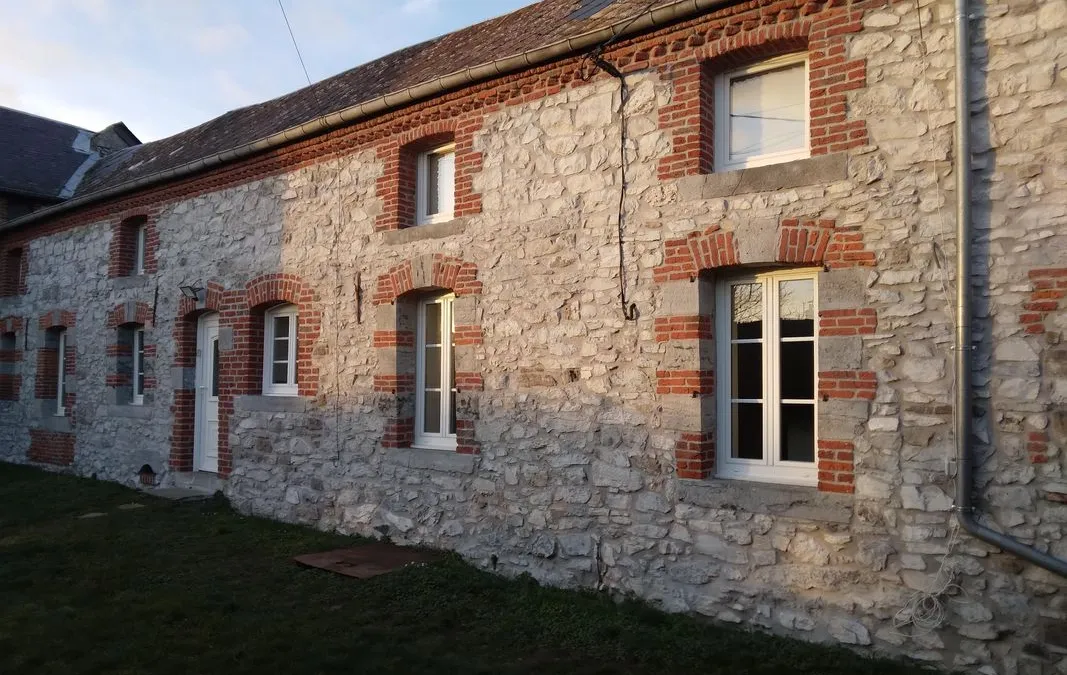 Photo 1