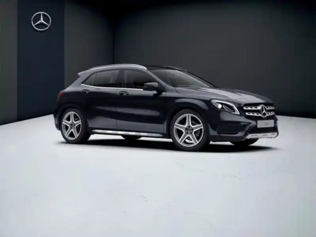 Mercedes Gla 200 d fascination — photo 14