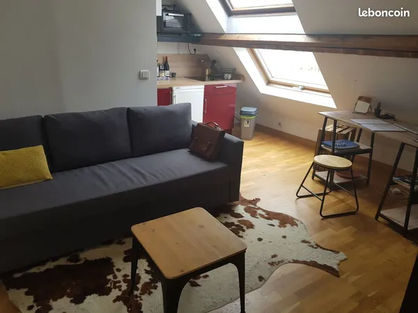 Location studio centre-ville (proche place gambetta, de la fac de droit et de St leu)