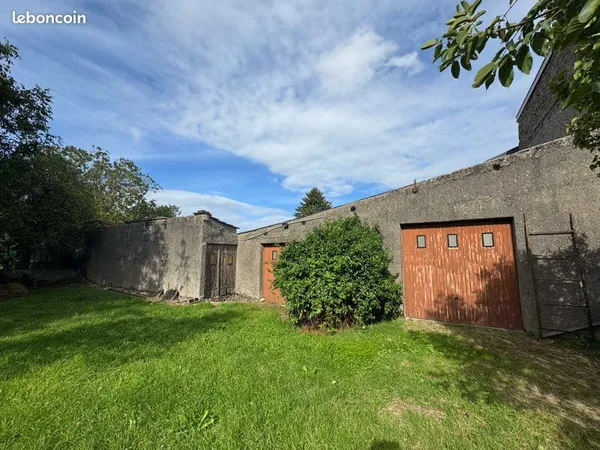Dépôt 80 m2 terrain