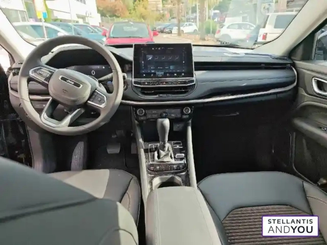 Jeep Compass 1.3 phev t4 240 ch 4xe eawd — photo 8