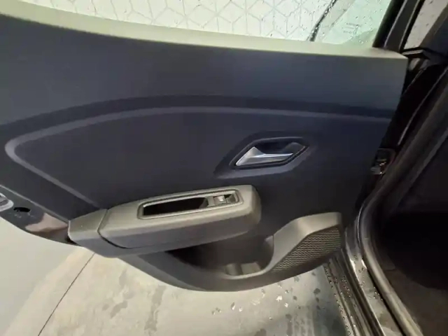 Dacia Sandero eco-g 100 - 22 — photo 21