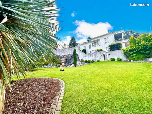 Propriété 8 pièces 310 m²
