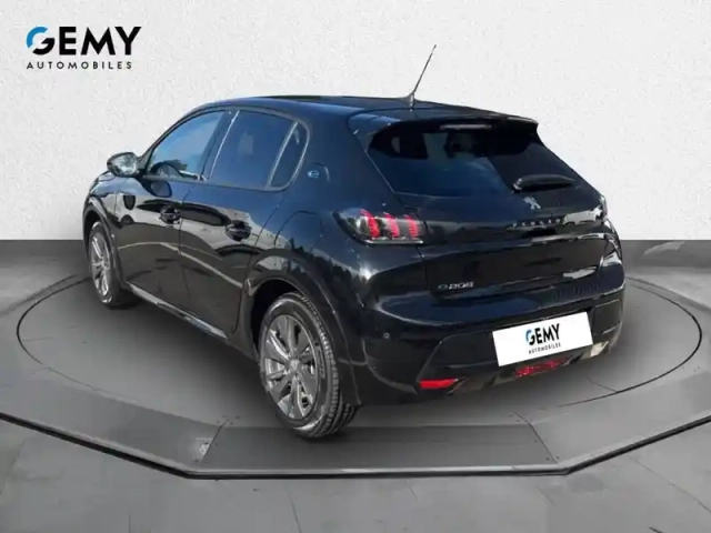 Peugeot 208 electrique 50 kwh 136ch — photo 7