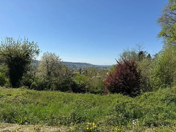 Terrain 1056 m²