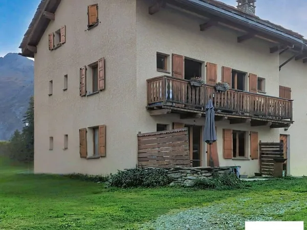 Maison 9 pièces 163 m²