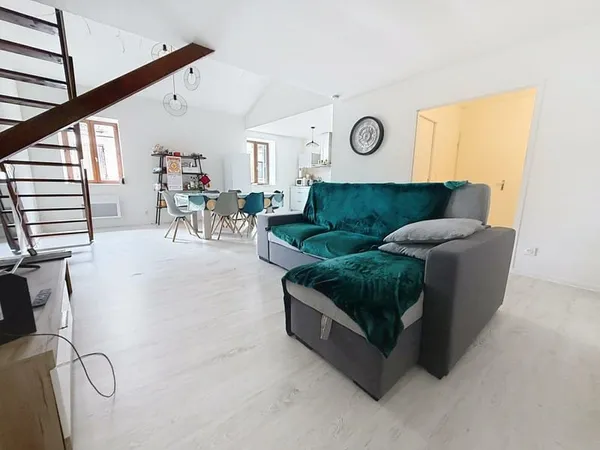 Appartement T3 rénové de 81 m²