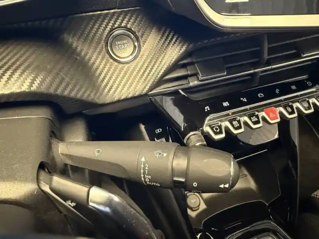 Peugeot 208 puretech 130 s&amp;s eat8 — photo 72