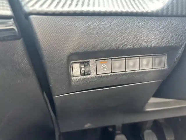 Peugeot 208 puretech 100 s&amp;s bvm6 — photo 39