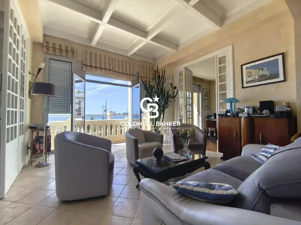 Vends t6 et plus - 155.47 m² - Les Sables-d'Olonne 85100