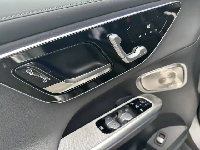 Mercedes Glc 300 de hybrid eq 9g-tronic 4matic — photo 43