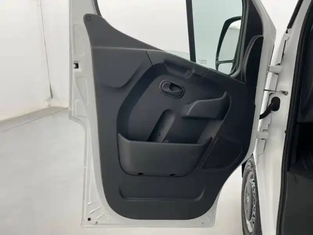 Renault Master fgn trac f3500 l2h2 dci 135 — photo 70