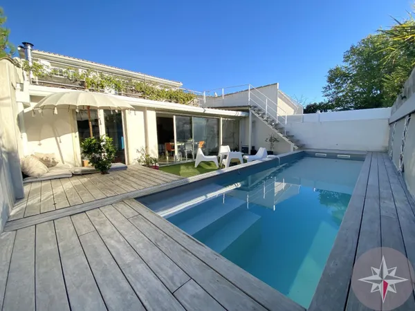 Maison 6 pièces 151 m²