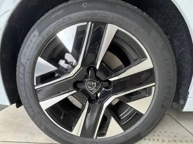Peugeot 208 100 s&amp;s bvm6 — photo 24