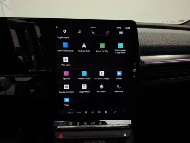 Renault Megane e-tech ev60 220 ch super charge — photo 41
