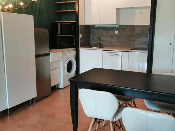 Location à l' année T2