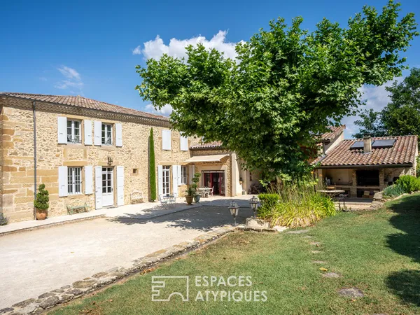 Ancienne annexe de château rénovée, un lieu d'exception entre patrimoine et art de vivre